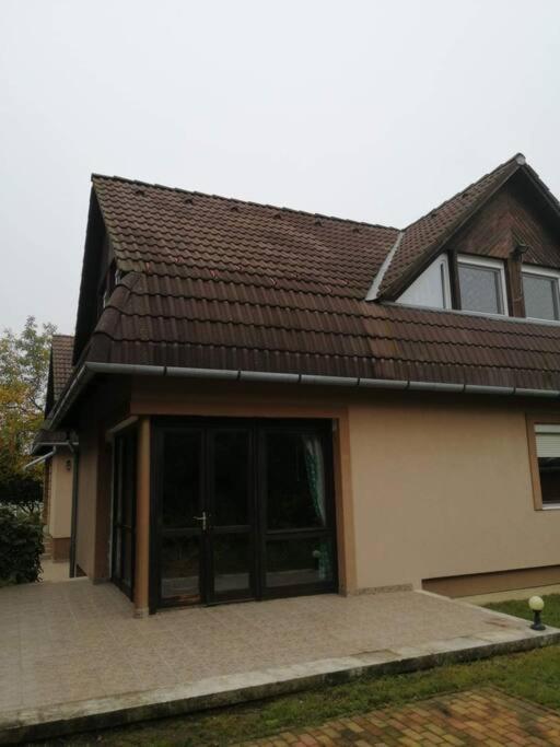 Siofoki Nyaralohaz Vila Exterior foto